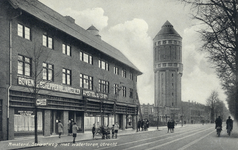 52 Gezicht in de Amsterdamsestraatweg te Utrecht met op de achtergrond de watertoren.